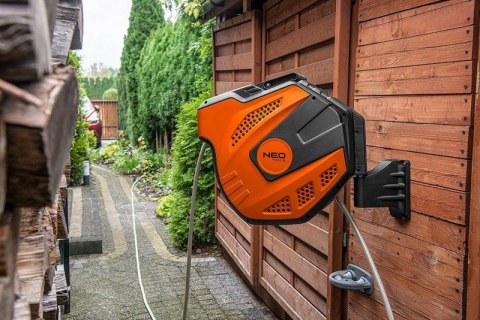 WĄŻ OGRODOWY Z AUTOMATYCZNYM ZWIJACZEM 1/2', 20 M +2M WĄŻ OGRODOWY Z AUTOMATYCZNYM ZWIJACZEM 1/2', 20 M +2M
