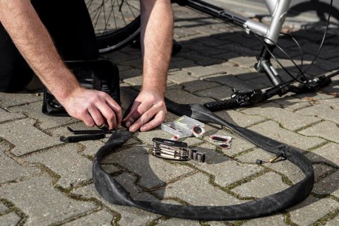 ZESTAW NAPRAWCZY DO ROWERÓW ZESTAW NAPRAWCZY DO ROWERÓW