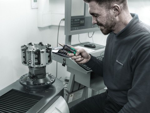 WKRĘTAK DYNAMOMETRYCZNY SAFE-TORQUE SPEED 7510,1-3 NM, 1/4'' WKRĘTAK DYNAMOMETRYCZNY SAFE-TORQUE SPEED 7510,1-3 NM, 1/4''