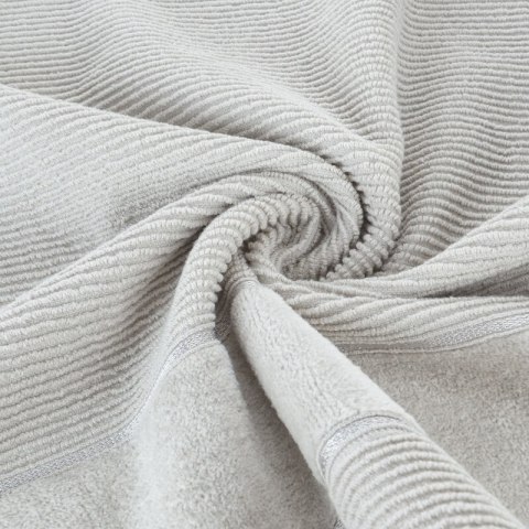 RĘCZNIK EMMA (04) 70 X 140 CM SREBRNY EUROFIRANY RĘCZNIK EMMA (04) 70 X 140 CM SREBRNY EUROFIRANY