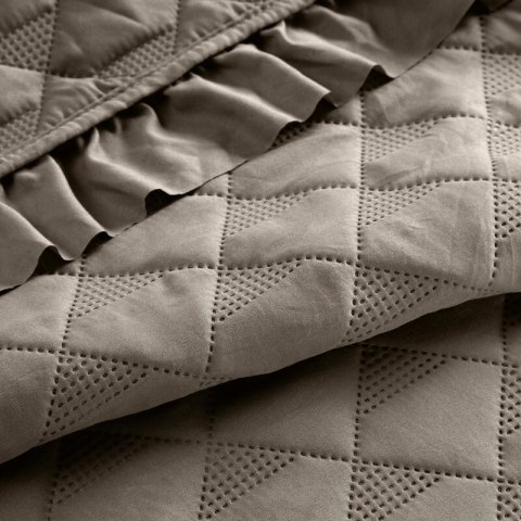 NARZUTA VANESA 170 X 210 CM CIEMNOBEŻOWY EUROFIRANY NARZUTA VANESA 170 X 210 CM CIEMNOBEŻOWY EUROFIRANY
