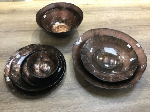 SZKLANA PATERA DEKORACYJNA PATI (05) FI 38 X 7 CM BRĄZOWY EUROFIRANY SZKLANA PATERA DEKORACYJNA PATI (05) FI 38 X 7 CM BRĄZOWY EUROFIRANY