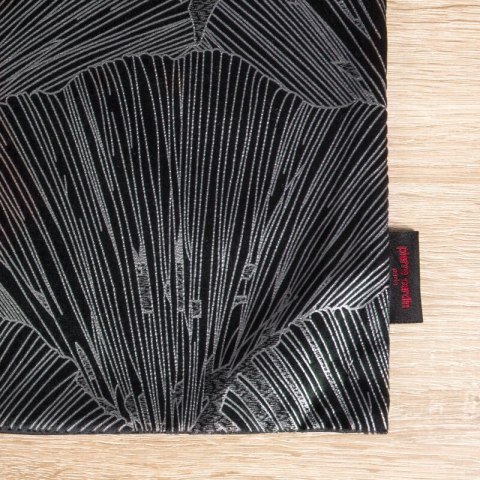 OBRUS GOJA 40 X 140 CM CZARNY EUROFIRANY OBRUS GOJA 40 X 140 CM CZARNY EUROFIRANY