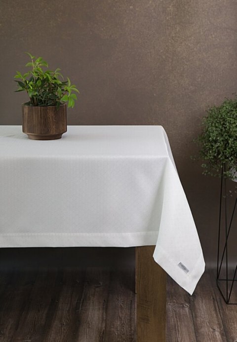 OBRUS ELLEN 145 X 280 CM BIAŁY EUROFIRANY OBRUS ELLEN 145 X 280 CM BIAŁY EUROFIRANY